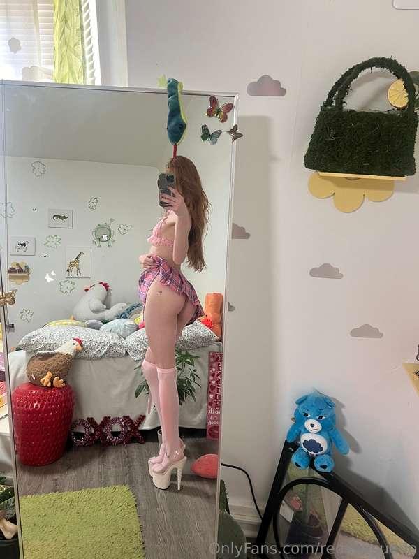 Ass & legs 🤤