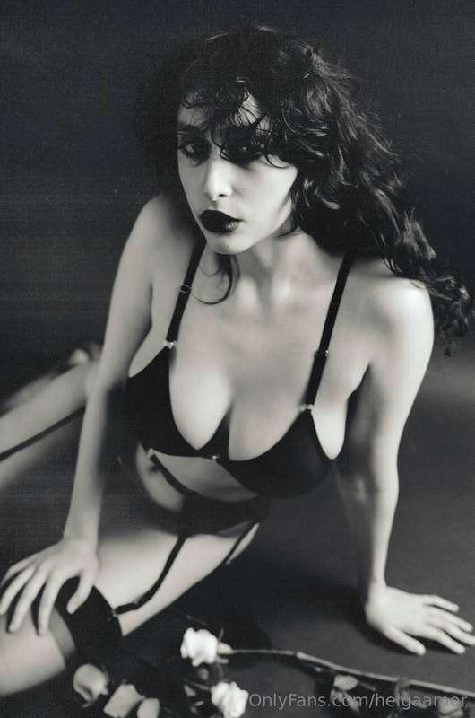 I know what can make your day even better right now, would y..