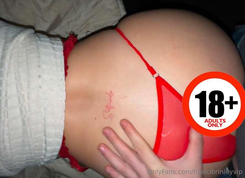 🚘🥹DOGGY AUF DER MOTORHAUBE🥹🚘SEXTAPE AUF DEM AUTO?! IM FREIEN..