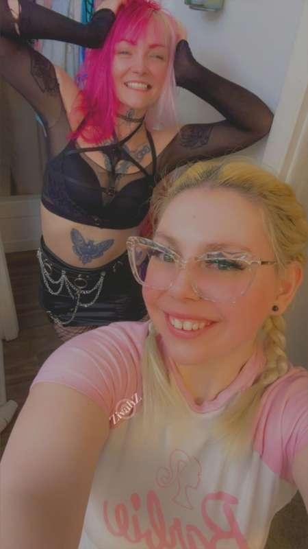 Missing @booboofux so much today! 🥰 I think she should come ..