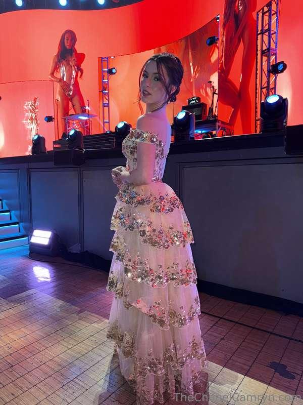 Good morning! I may look innocent in this pic from the award..