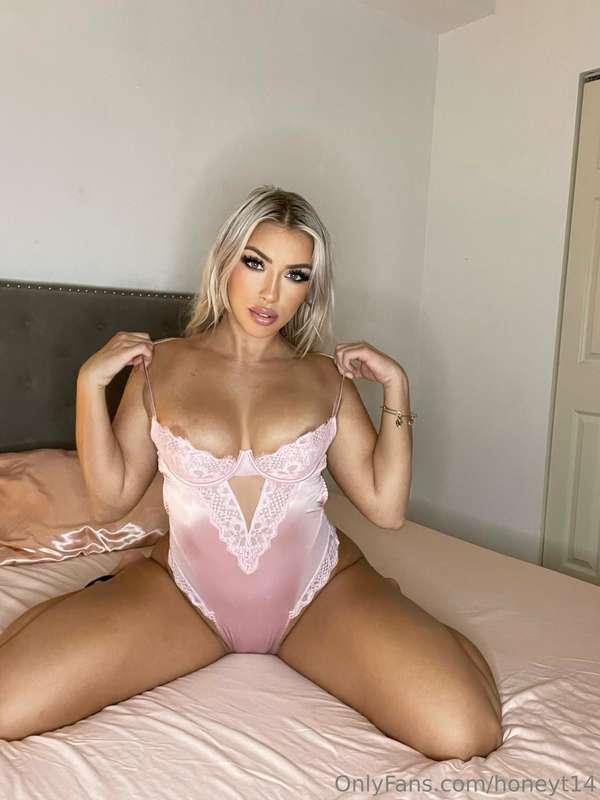 I show up to your door like this, what do you do? 🙈