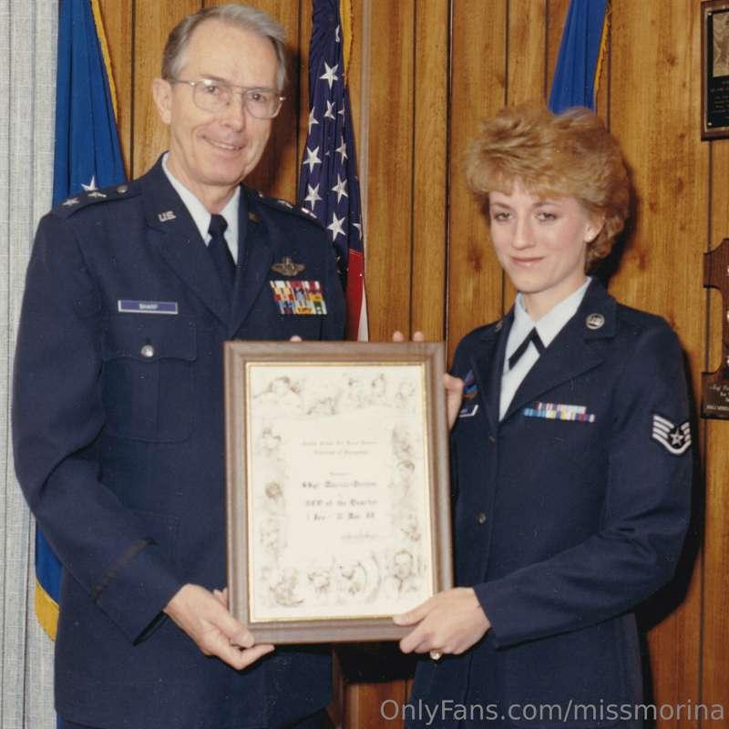 That's me on the right. Ha ha. Circa 1987. Happy veterans da..