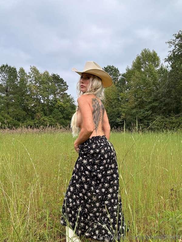 The things I would do to you in this field!