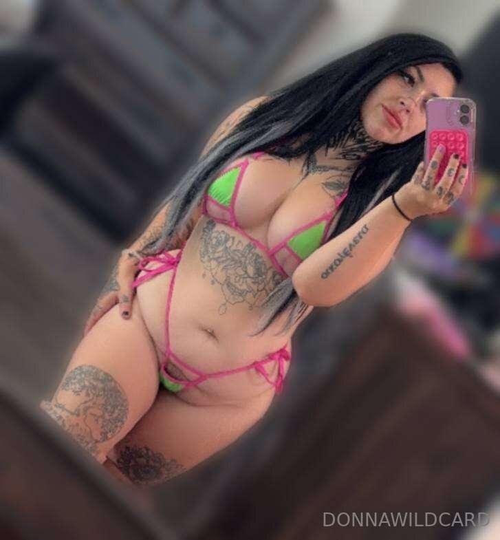 4 ft 10 emo slut with huge breasts and a pierced fat pussy 👅..