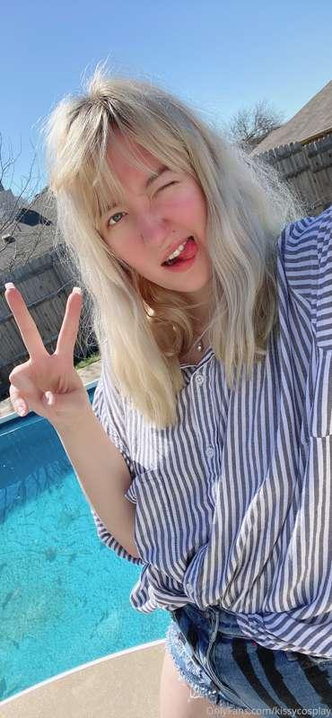 Guess who broke 2 nails attempting to fix her pool 🤪 and als..