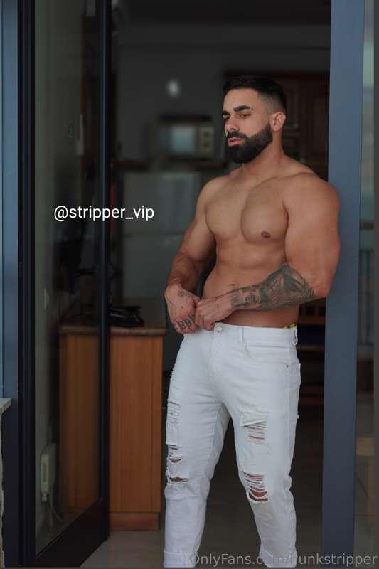 *HELLOOO!! 🥵😈 FREE FULL VIDEO ONLY TODAY ... @stripper_vip 🎁..