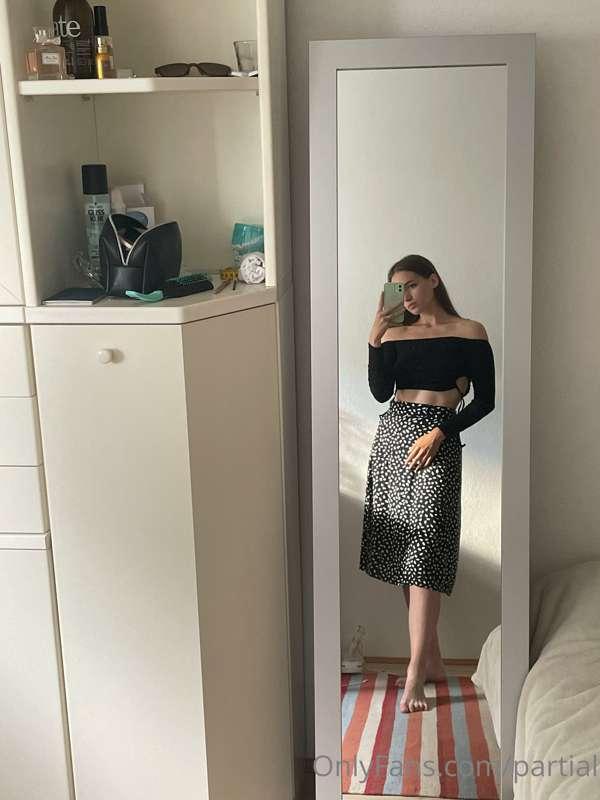 Ready for a date, but who ?