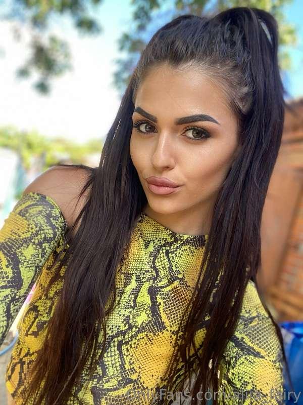 💟 Let's imagine a situation: you and and your girlfriend liv..