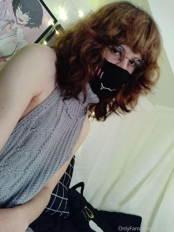 Here is a collection of some selfies of my virgin killer swe..