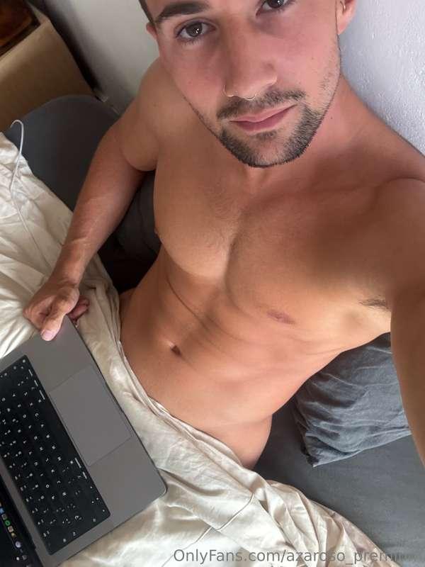 Chill day over here! 😌 I was super lazy and just stayed at h..
