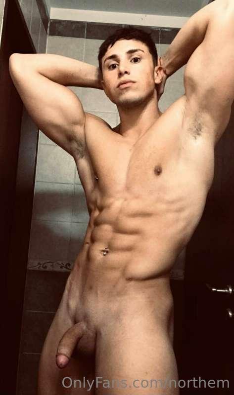 💪🏻💪🏻 OX MODEL 💪🏻💪🏻

My friend @oxjmodel is a Argentinean Stu..
