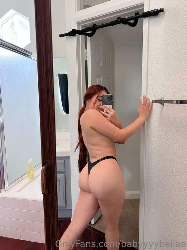 I'll let u be my Levi's jeans so u can hug that ass all day ..