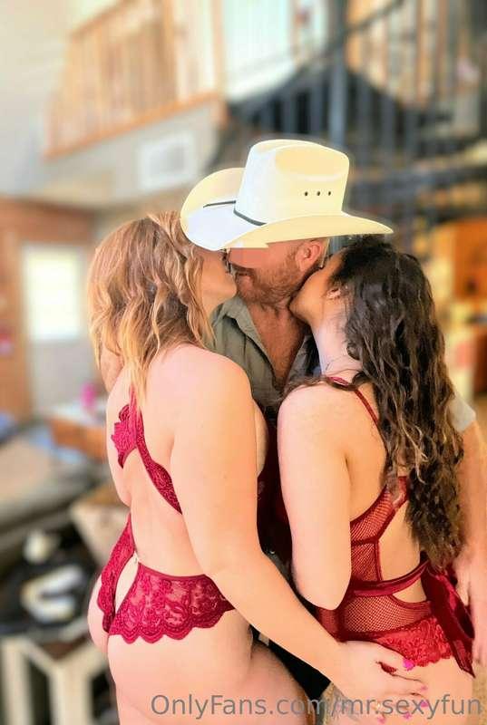 Had an amazing weekend with Amber an Allie! Vids coming soon..