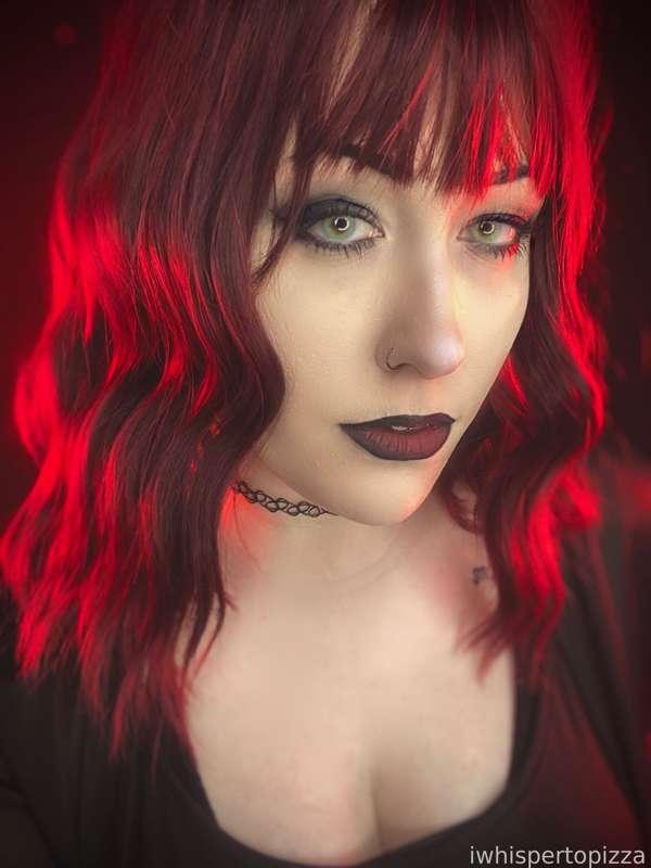 Vampire girl 😈🩸😉
#fyp #vampire #cosplay  #sexy #redhead
