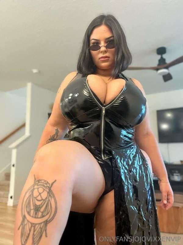 I'll save you from the matrix with my massive tits 😜