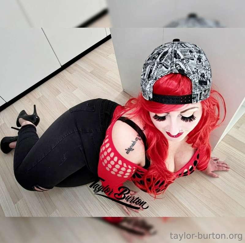 denkt an meinen Livestream heute Abend um 20.30 Uhr 😚🥰