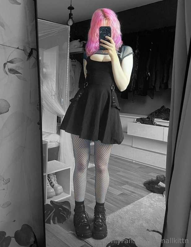 Do you like my outfit?