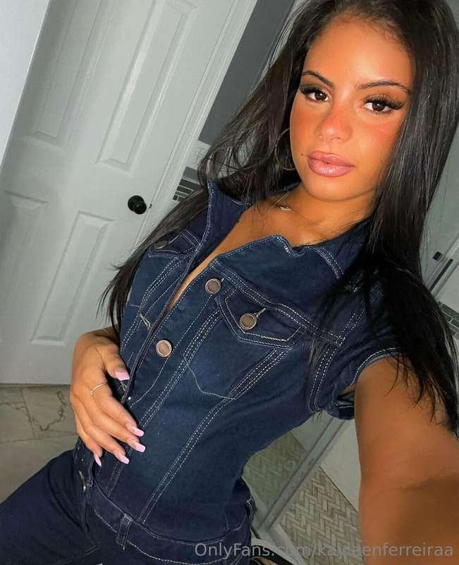 what do you think of my fit? 💙