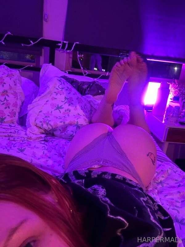 feet and booty ;) 