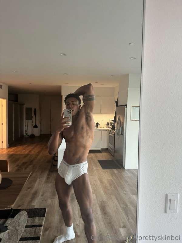 prettyskinboi main image