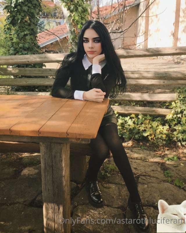 Hey love 🖤🖤🌹🌹🌹How are you? 😈