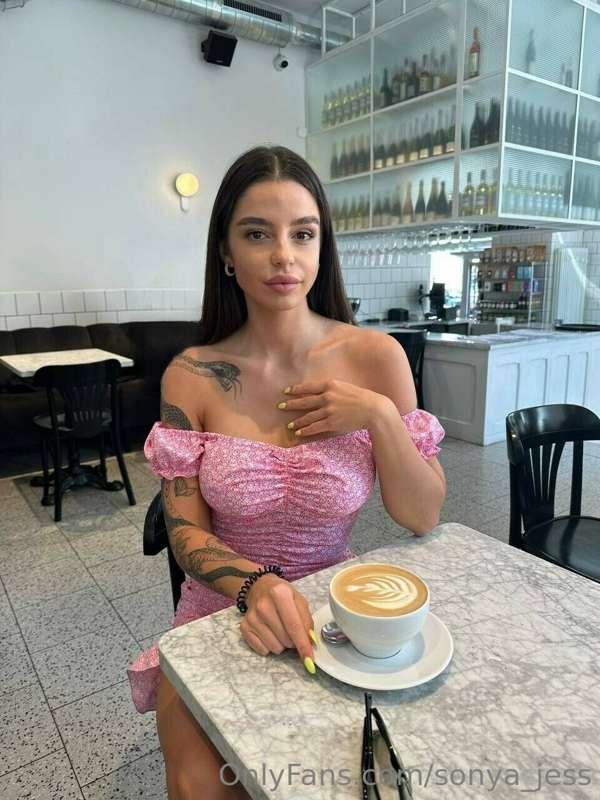 Coffee break for a good  mood☕