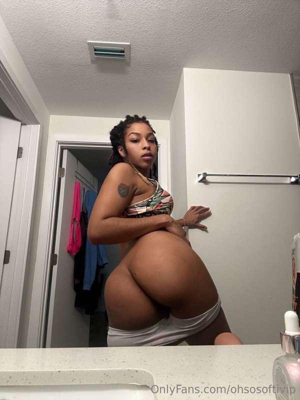 Dm me if u wanna play with me😈