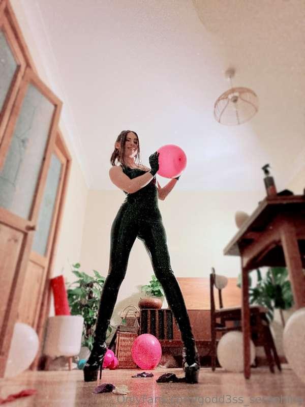 godd3ss_seraphina image #0