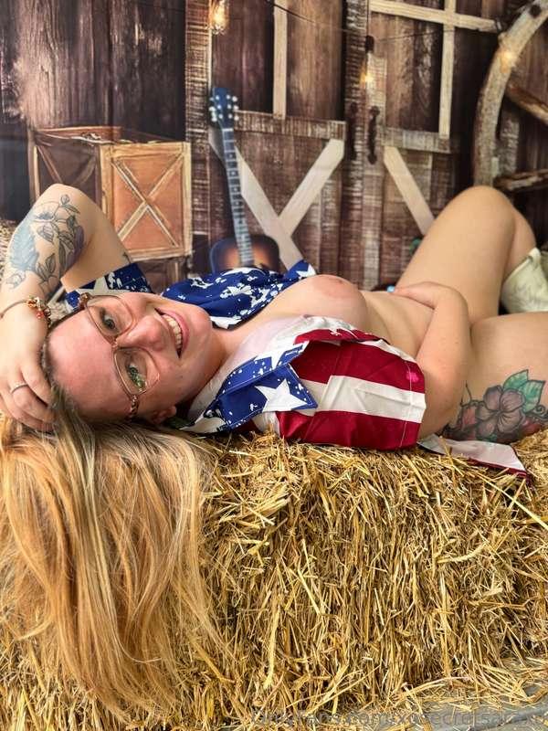 ❤️🤍💙