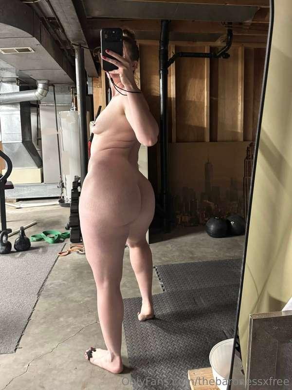 i love early morning workouts 😉 think you could be my gym pa..