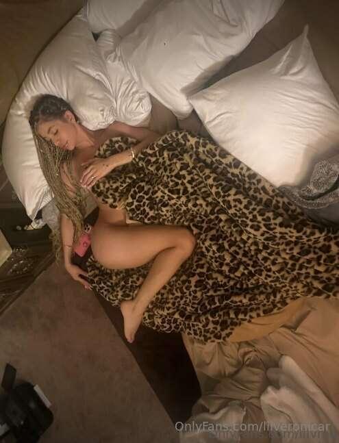 Come lay down on my bed, papi… I’m naked under this blanket,..