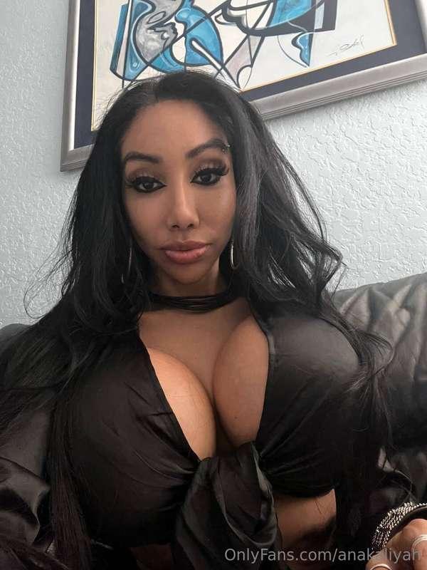 WET & horny for cock right now MESSAGE ME & let me take care..