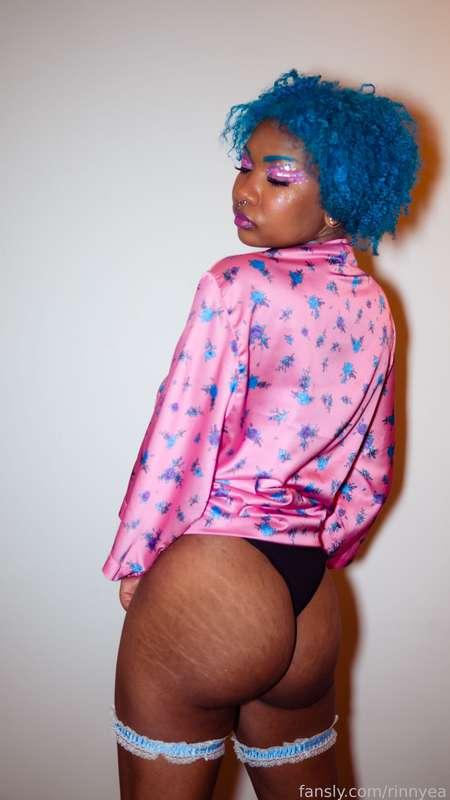 Come rearrange my insides please 😈💦
#fyp #ebony #egirl #gothgirl #ass #bigass #bluehair #bigbooty
