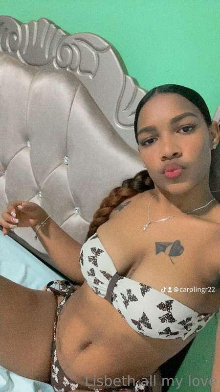 lisbeth0745 image #1