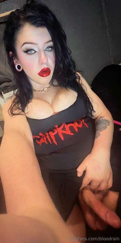So hard 😈 let me throb in your mouth 😈😘👅🖤Kiss from my pretty..