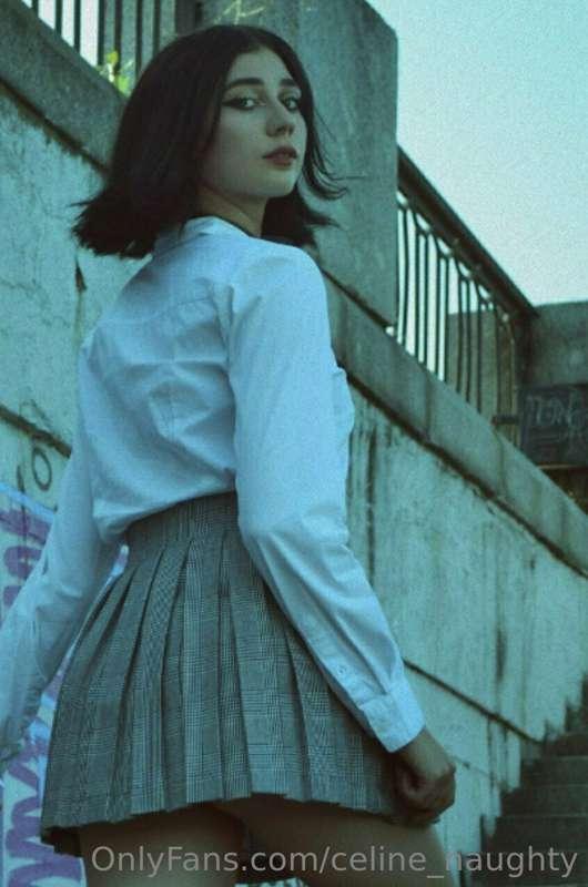 hot high school student....photo in school uniform....let th..