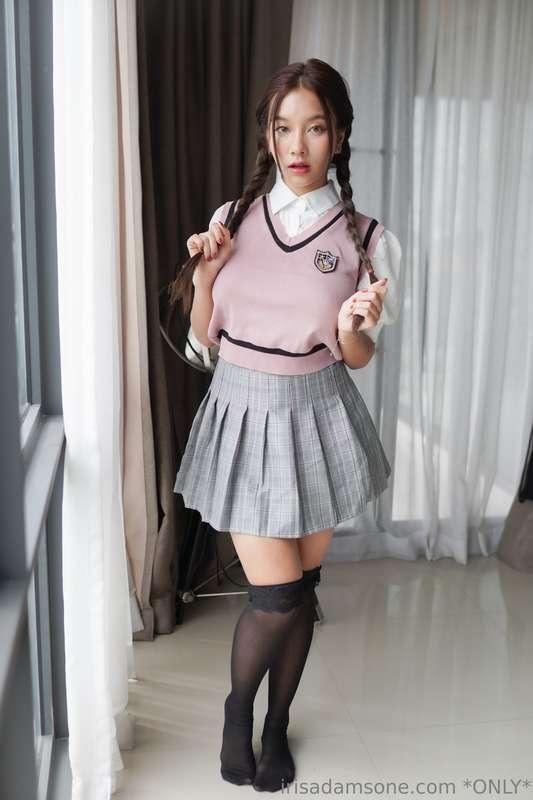 irisadamsone image #0