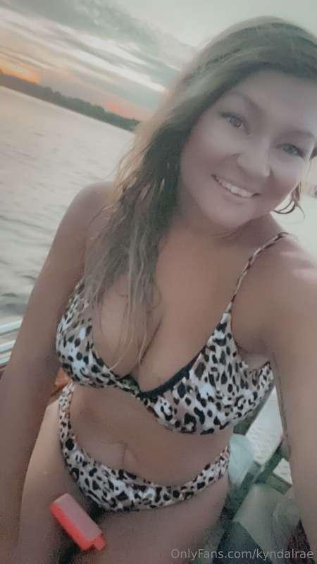 Cum play with me daddy 😘😘