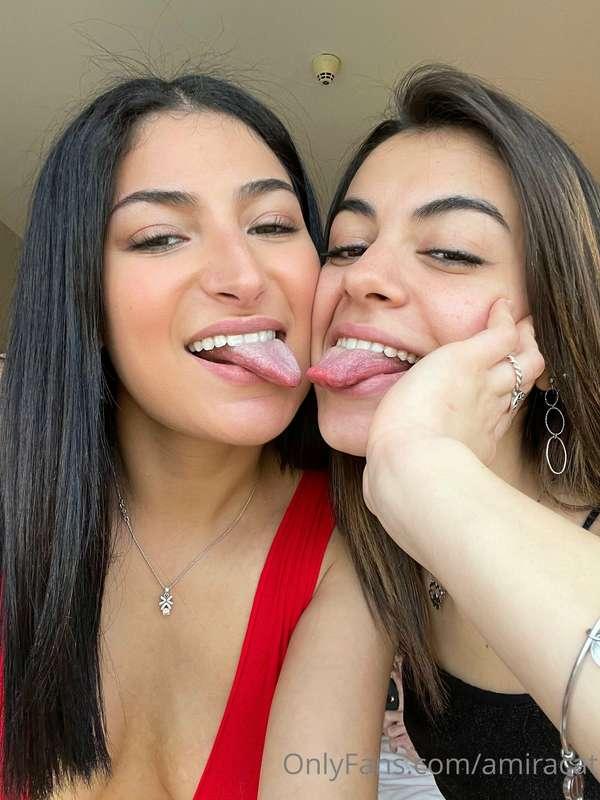 Me and my friend @adagold love to play together😈 You want a ..