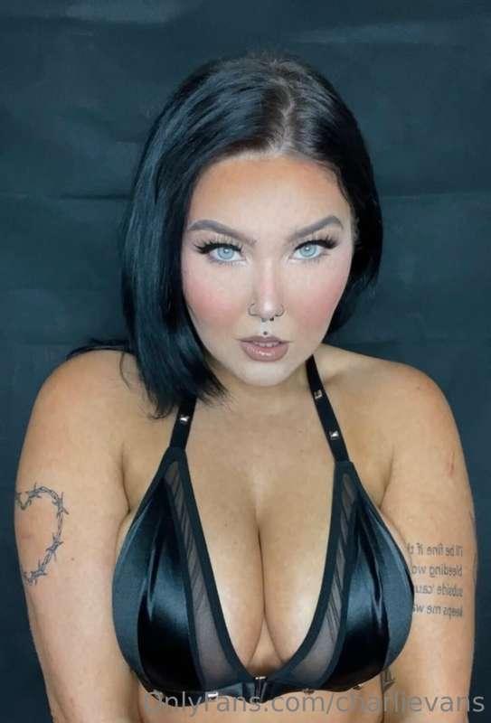 🖤⛓️