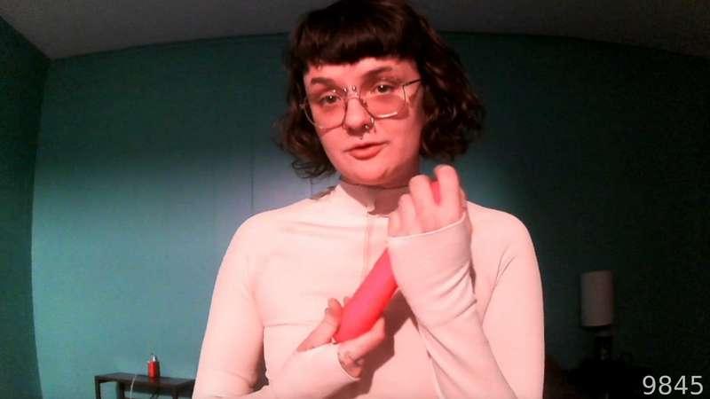 humiliation JOI 

#humiliation #joi #humiliationjoi #cei #femdom #petite #tattoos #tattooed #piercings #altgirl #alternative 