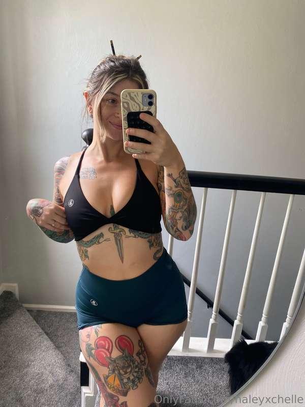 after leg day i'm just feeling 🔥