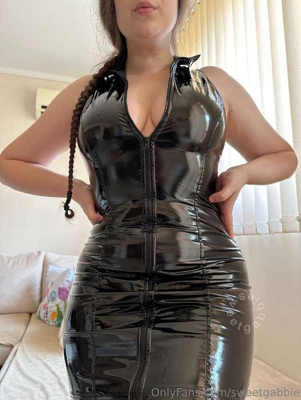 Dang, this dress can barely handle my juicy boobs... I love ..