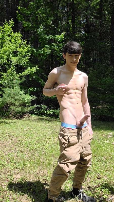 Huge cumshot surrounded by nature! Been a long time since I ..