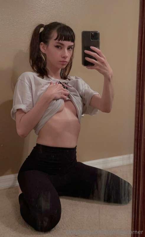 throwback to one of the first mirror selfies i took after st..