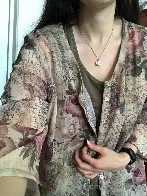 #myoutfitoftheday ready for my coffee date ☺️