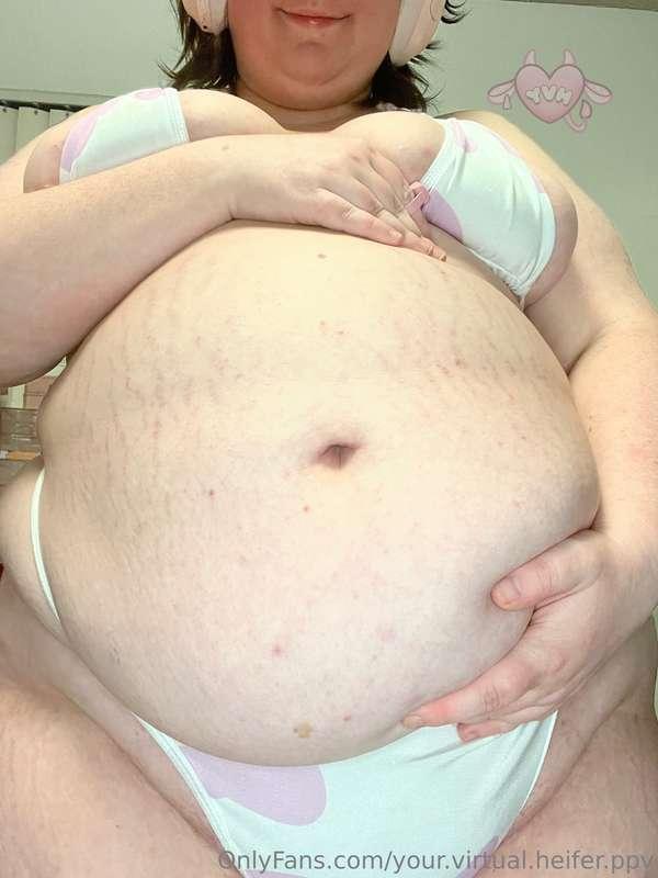 There's a bloat vid to go with this pic in your dms 💖