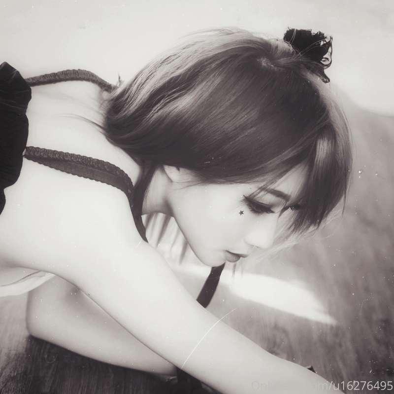 Tried a retro vibe from the last post 🖤