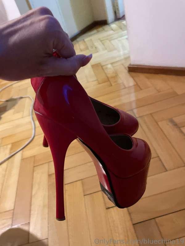 Se viene un video con mis zapatos favoritos ‼️A video is com..